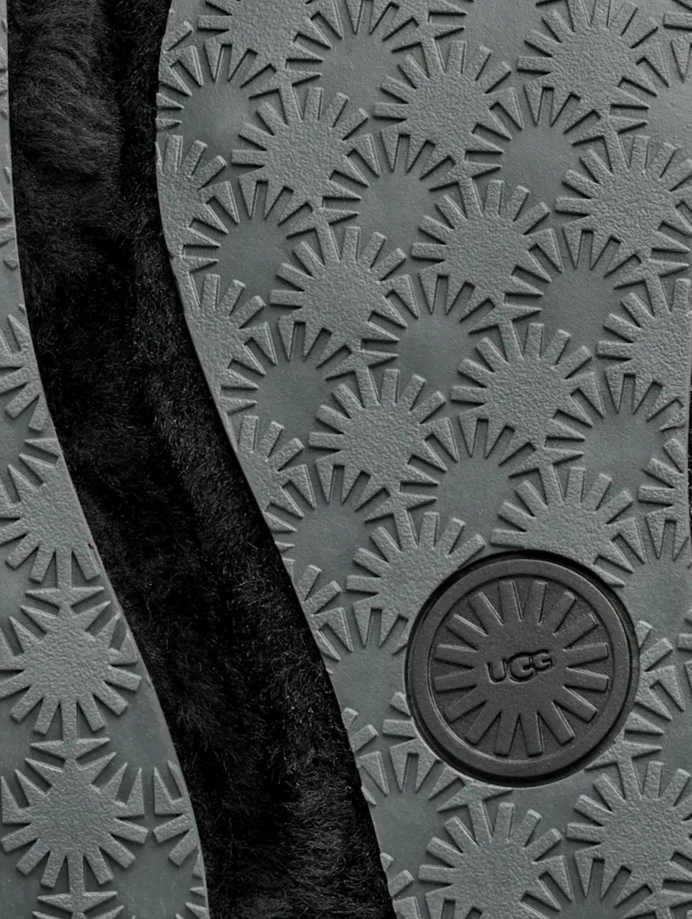 UGG | Fluff Yeah Slide - Picture 3 of 3